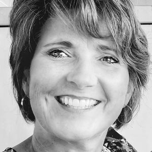 Meet your Posher, Angie